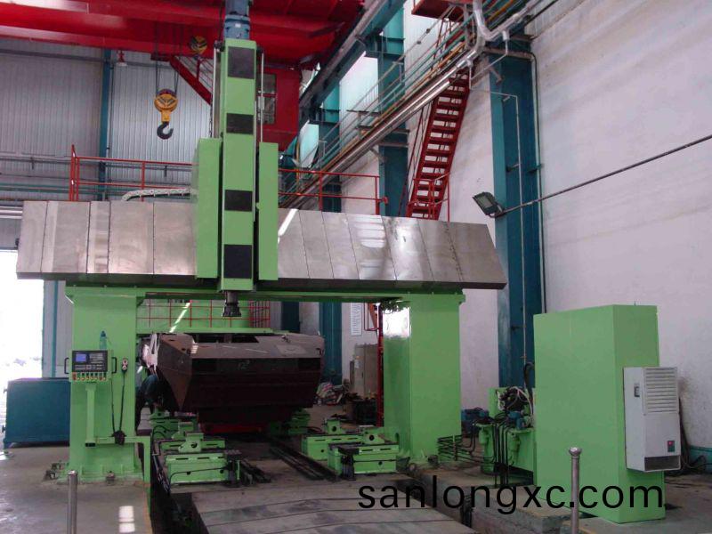 数(shu)控龙(long)门镗(tang)铣床