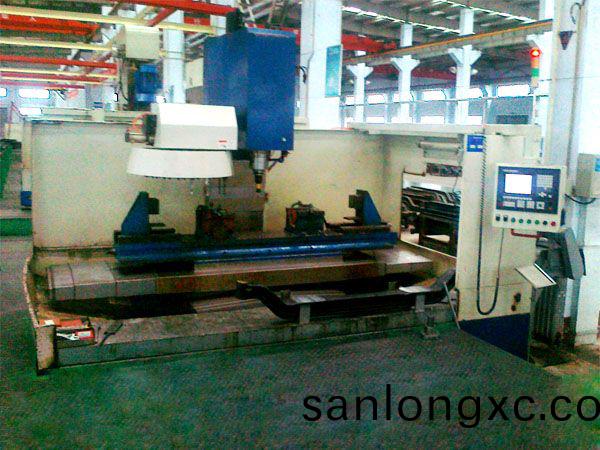 前(qian)轴十(shi)孔加工专用立式(shi)加(jia)工(gong)