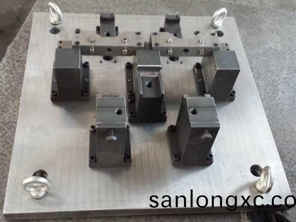 专(zhuan)用(yong)夹具(ju)